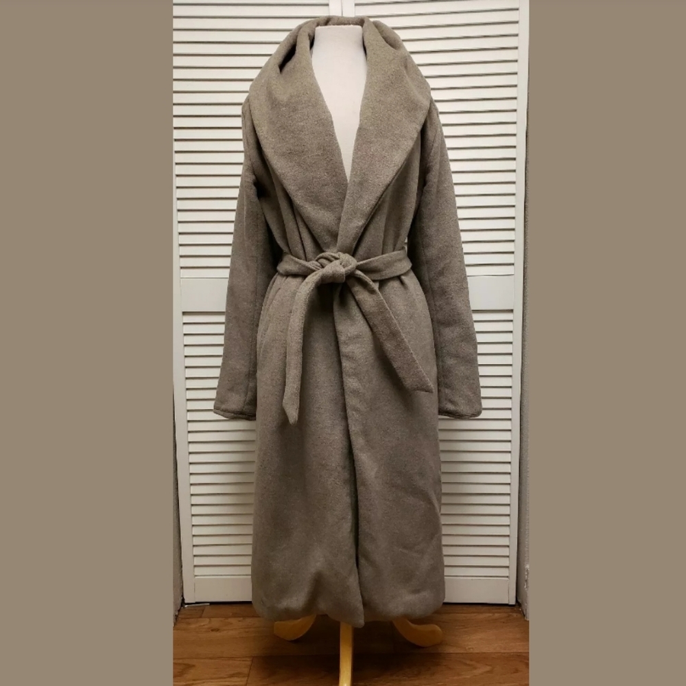 SOLD. ZARA Robe Coat Wool w/ Shawl Collar and Belt
